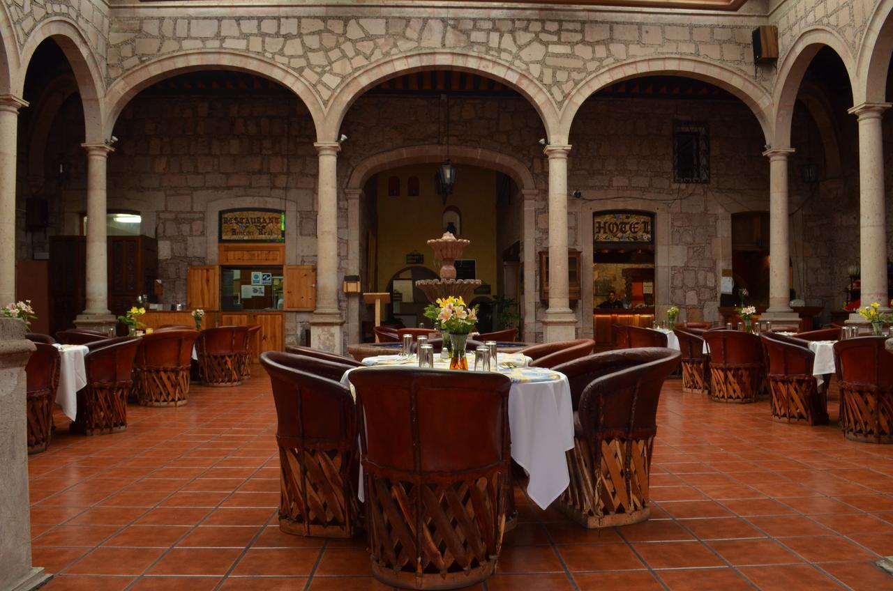 Howard Johnson By Wyndham Morelia Calle Real Bagian luar foto