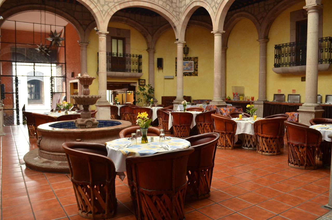 Howard Johnson By Wyndham Morelia Calle Real Bagian luar foto