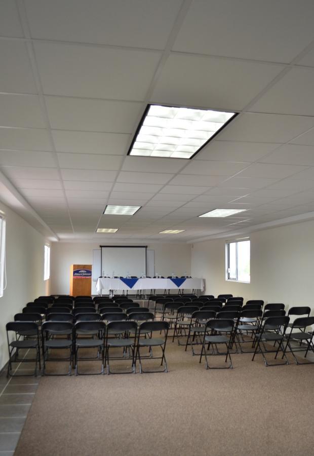 Howard Johnson By Wyndham Morelia Calle Real Bagian luar foto